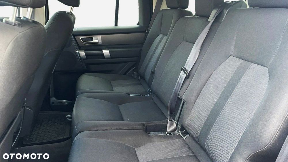 Land Rover Discovery IV 3.0 SD V6 HSE - 9