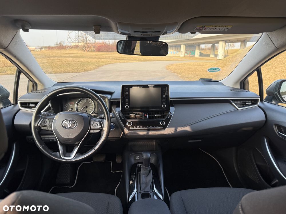 Toyota Corolla - 10