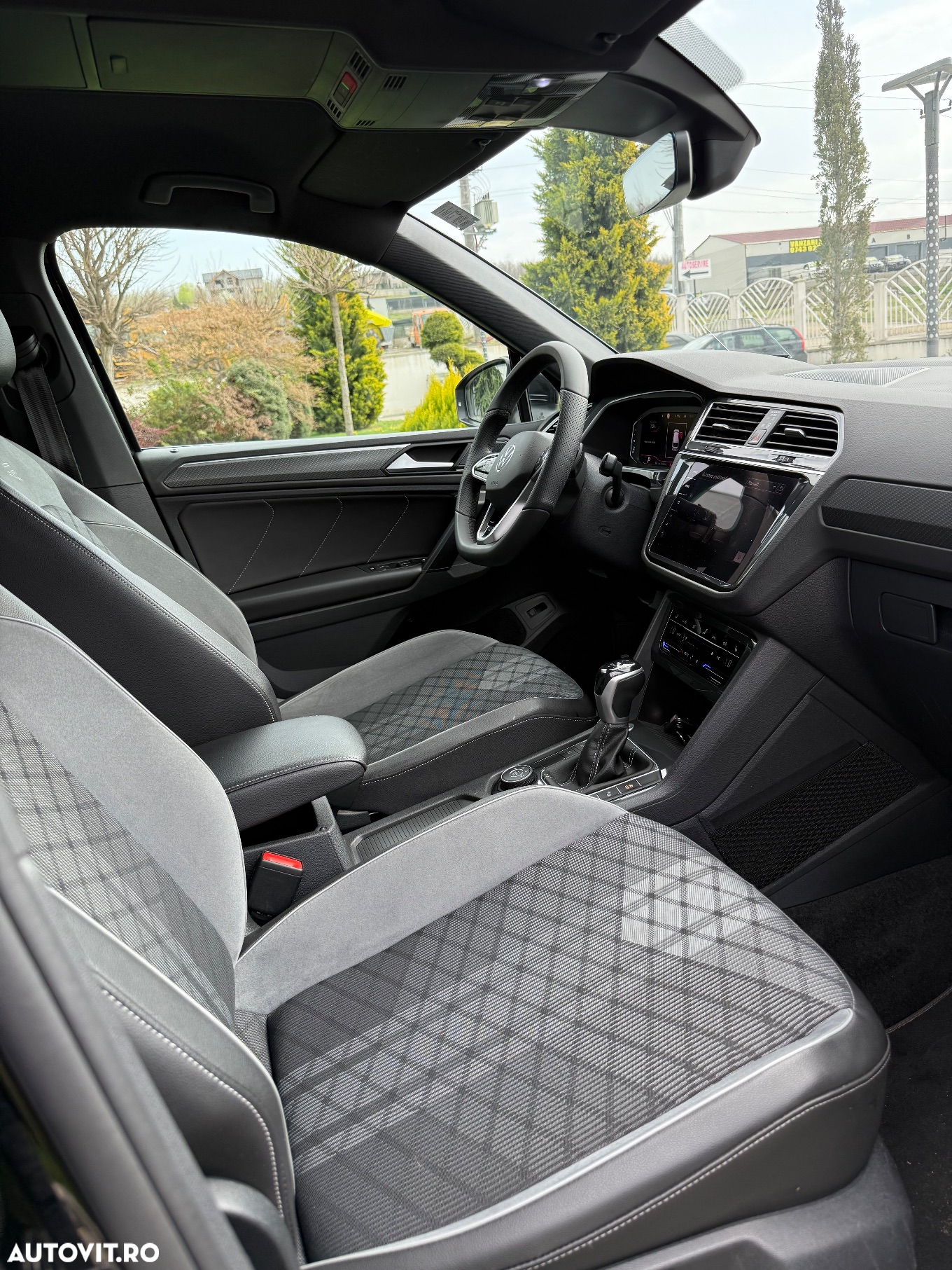 Volkswagen Tiguan 2.0 TDI SCR 4MOTION DSG IQ.DRIVE - 18