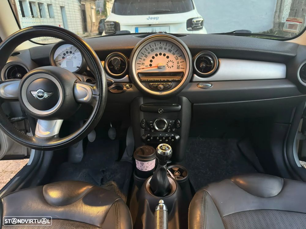 MINI Clubman Cooper D - 9