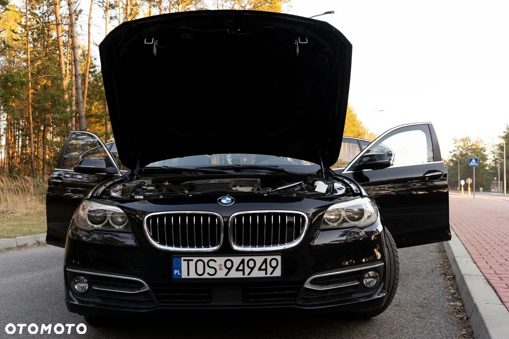 BMW Seria 5 528i - 12