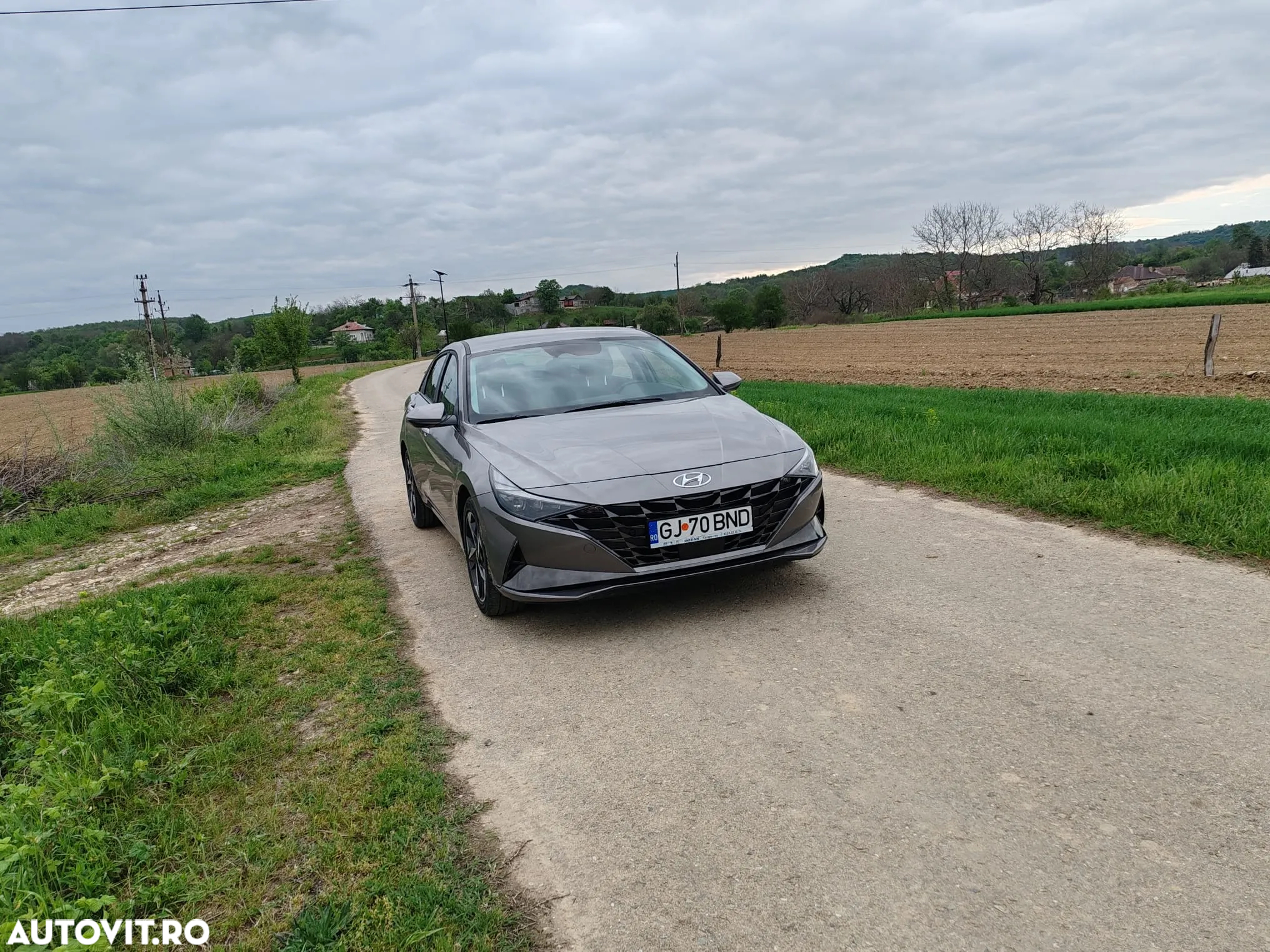 Hyundai Elantra 1.6 l 123 CP 6MT Exclusive - 8