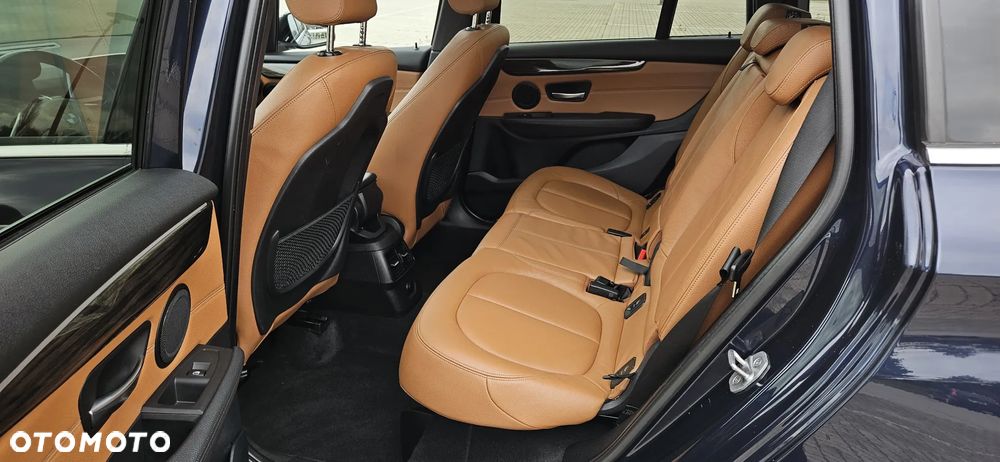 BMW Seria 2 218d Sport-Aut Luxury Line - 14