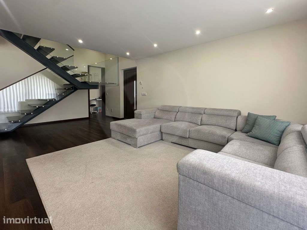 Moradia T5 de Luxo com Piscina em Touguinhó Vila do Conde - Grande imagem: 3/46