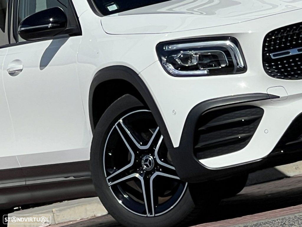 Mercedes-Benz GLB 180 d AMG Line - 30