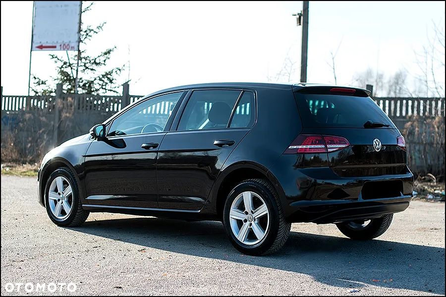 Volkswagen Golf - 12