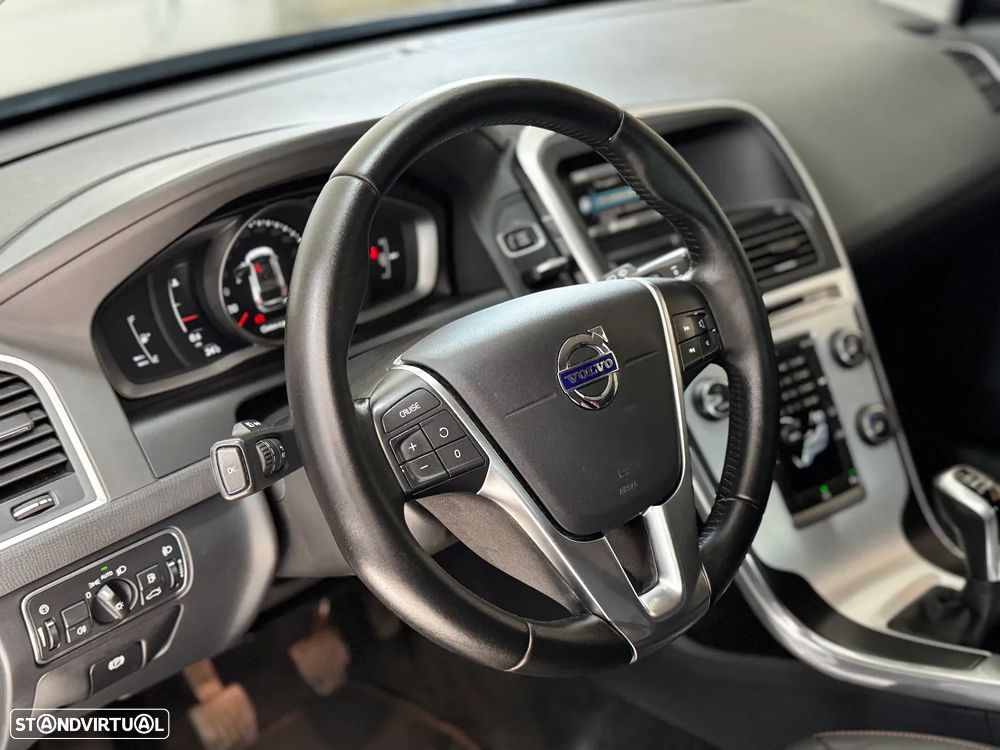 Volvo XC 60 2.0 D3 VOR - 18