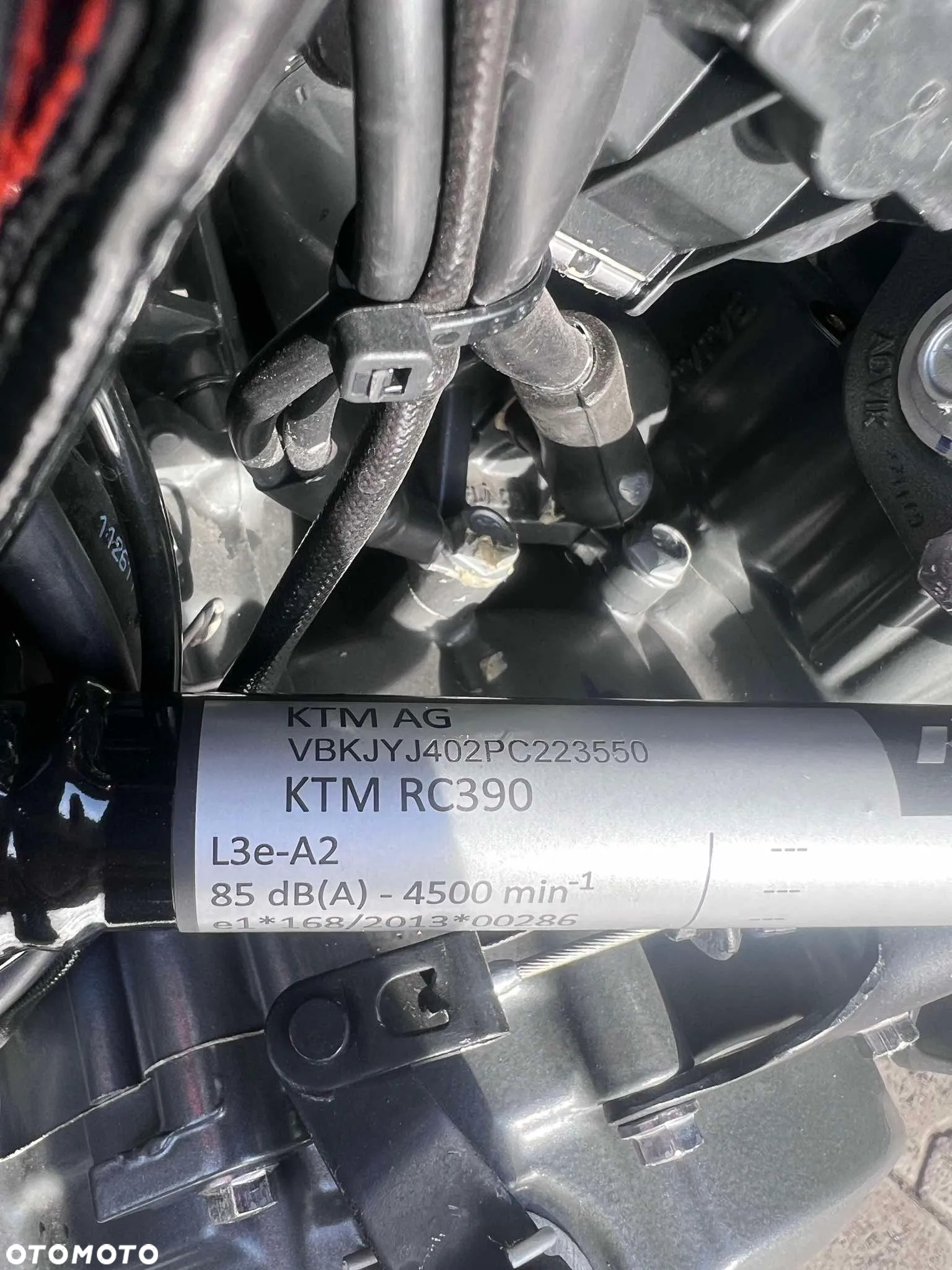 KTM RC 390 - 19