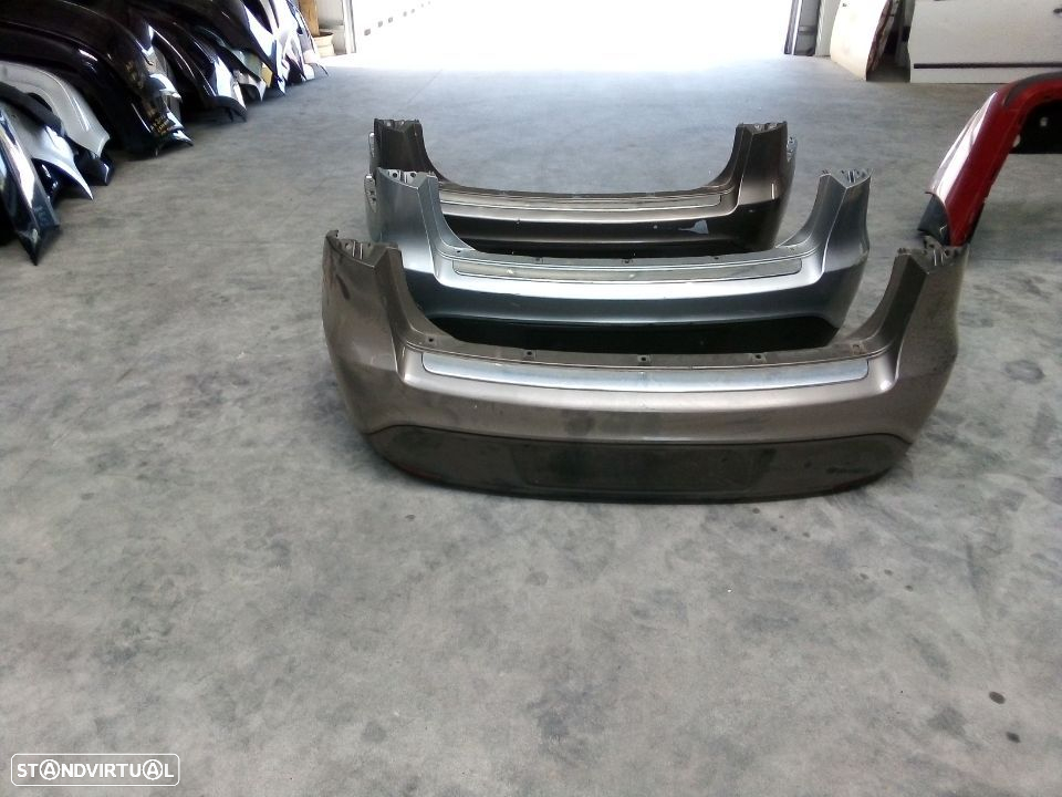 Para choques traseiro Fiat Croma 2007 - 5