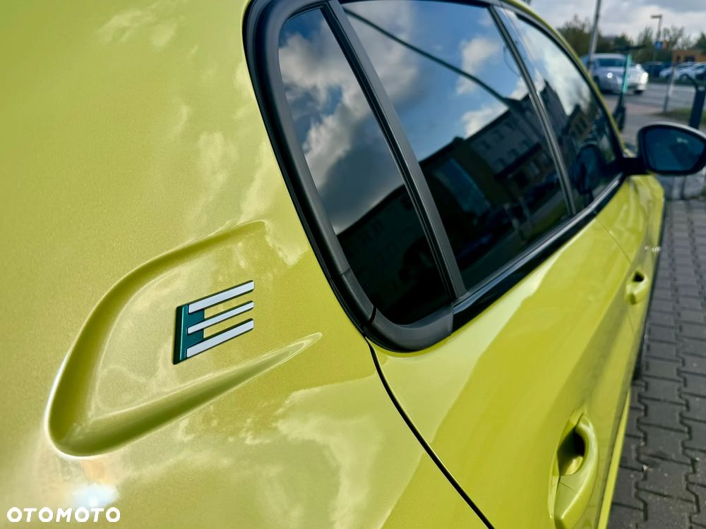 Peugeot 208 54kWh GT - 12