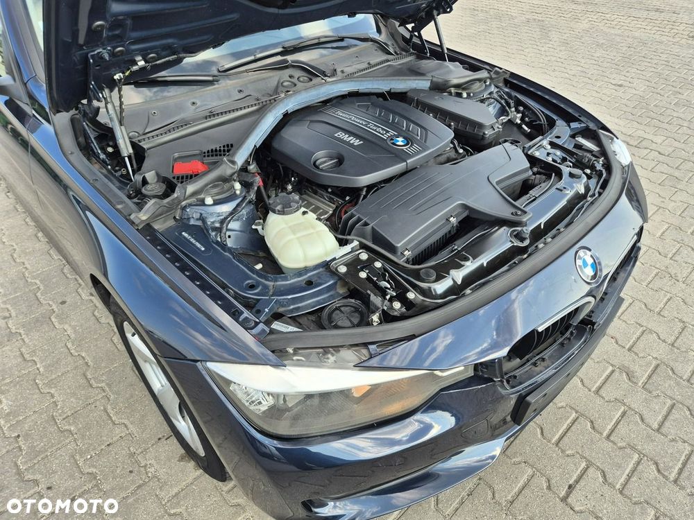 BMW Seria 3 - 18