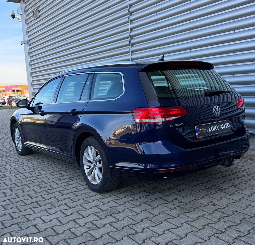 Volkswagen Passat - 17