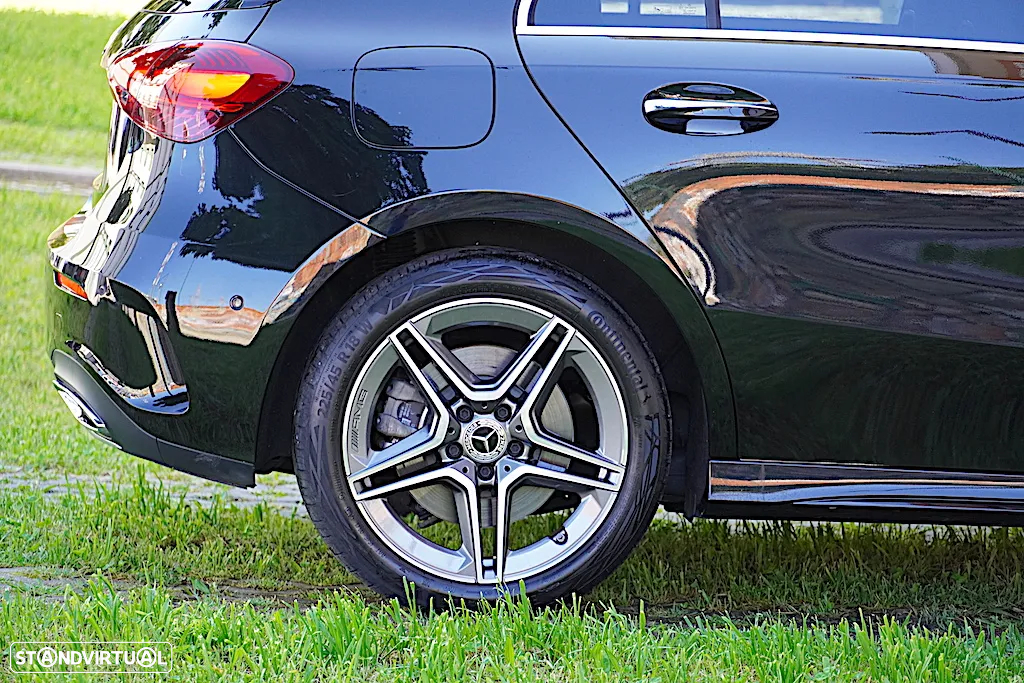 Mercedes-Benz A 250 e AMG Line - 12