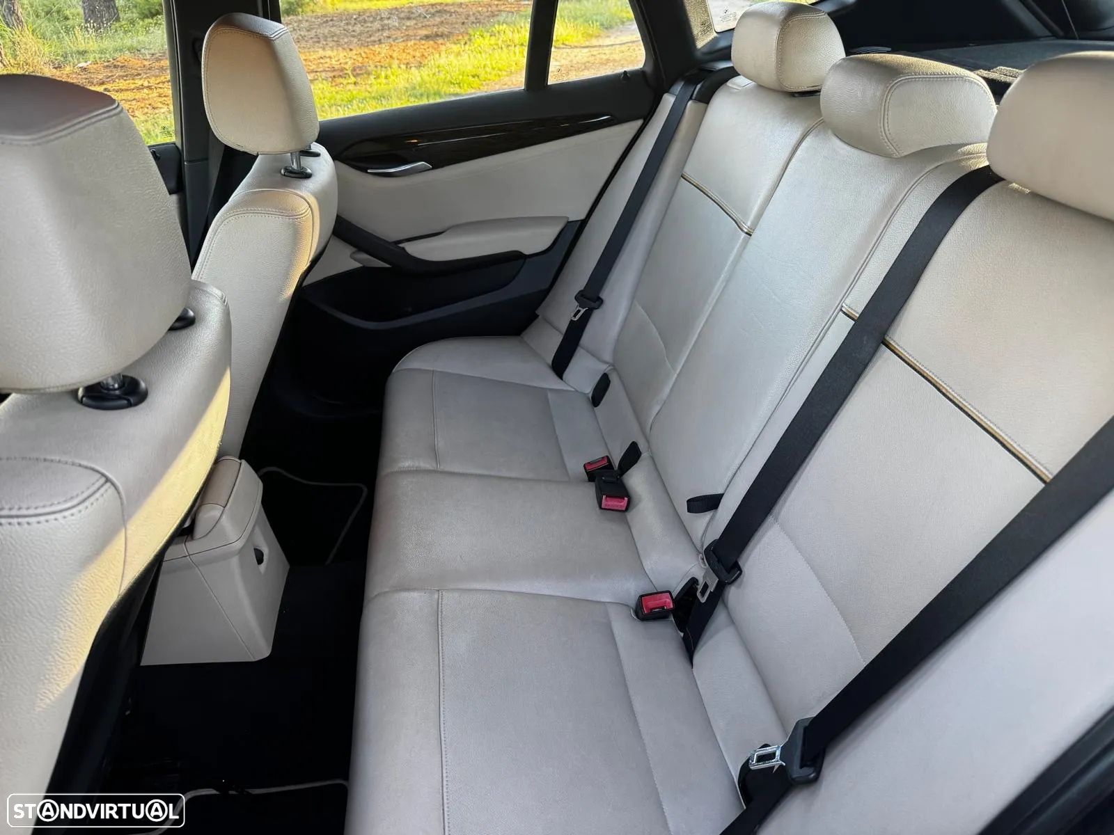 BMW X1 18 d sDrive - 13