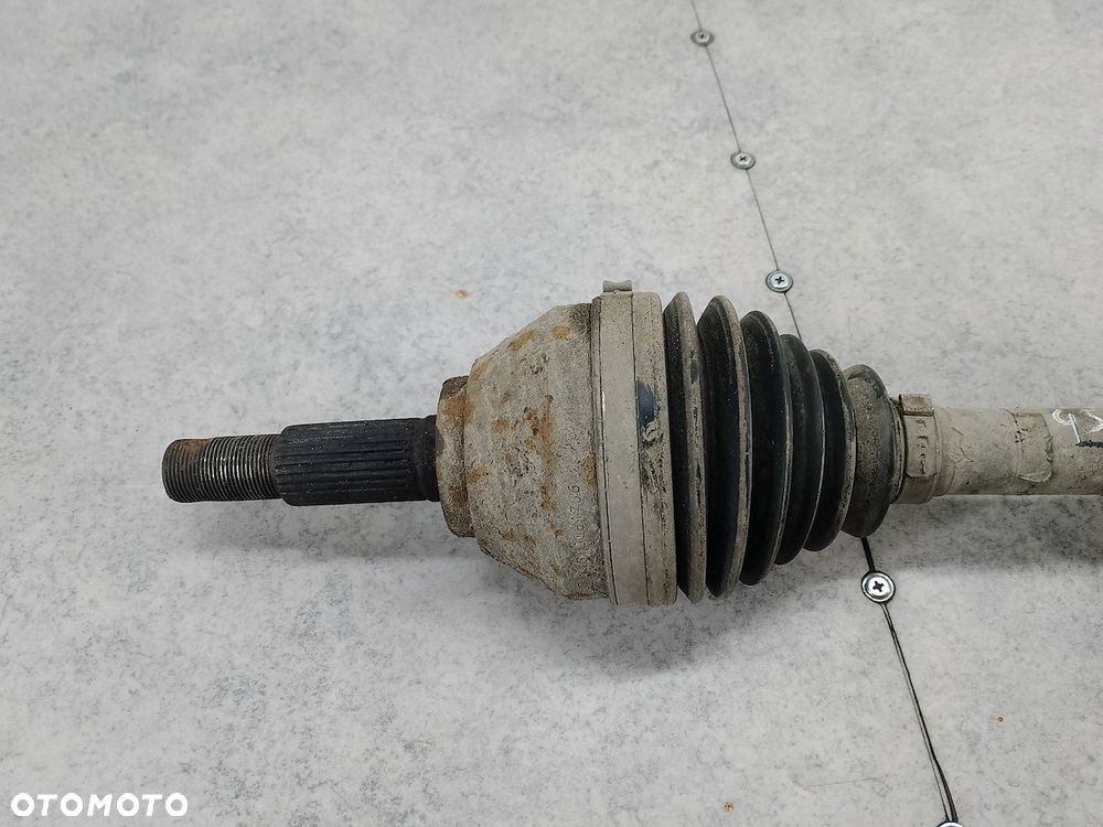 PÓŁOŚ PRAWA PRZÓD NISSAN QASHQAI +2 I - 3