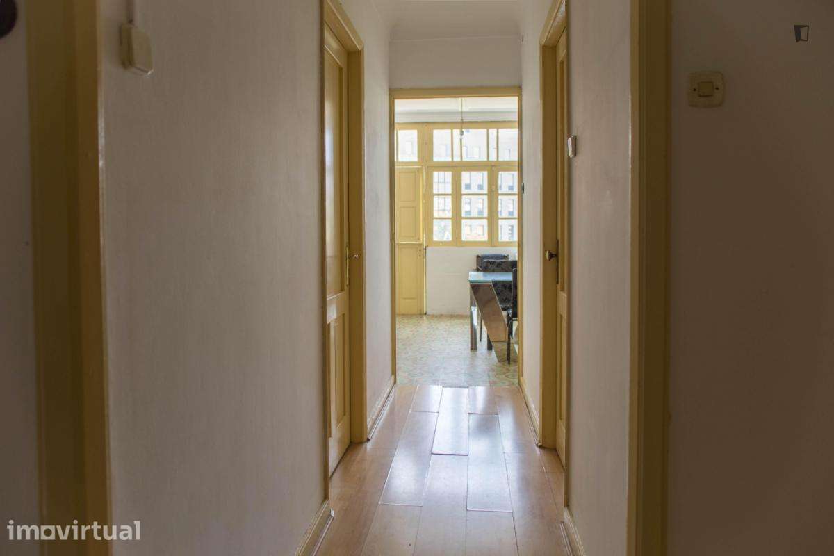 Quarto - localizado em Cedofeita Porto - Grande imagem: 5/27