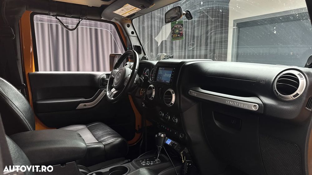 Jeep Wrangler 2.8 CRD AT Sahara - 26