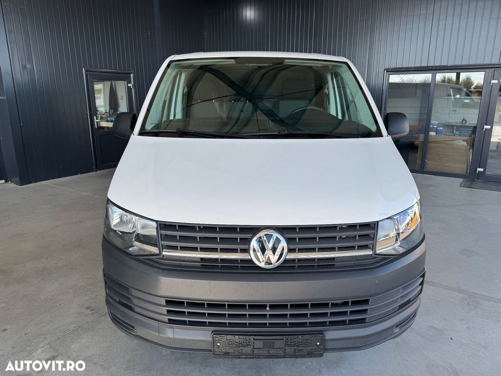 Volkswagen Transporter - 11