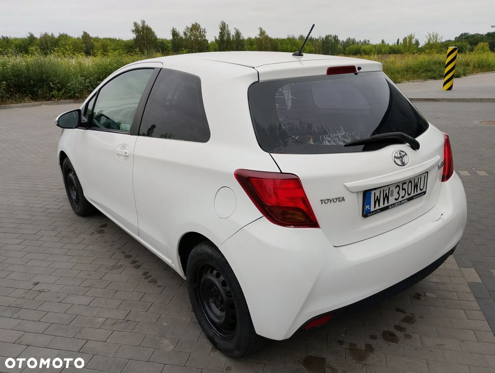Toyota YARIS - 7