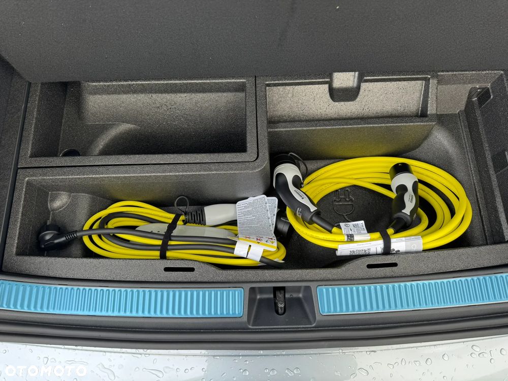 Volkswagen Passat - 36