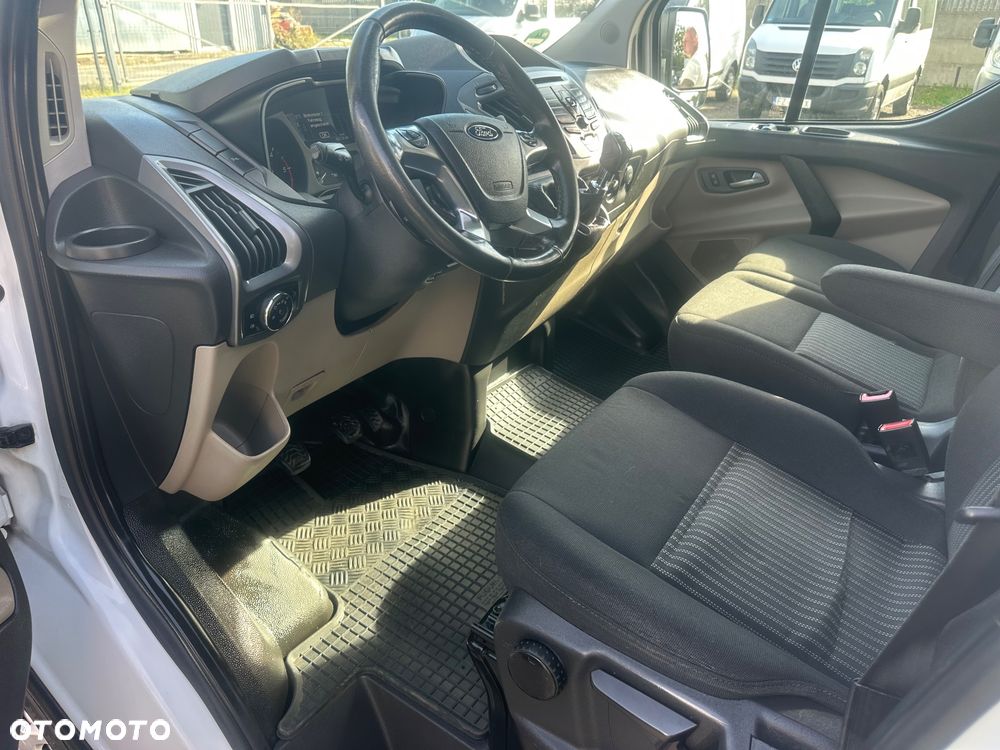 Ford Transit Custom 2.0 130ps 2017/18 6oso. L2 Klima kamera tempomat - 25