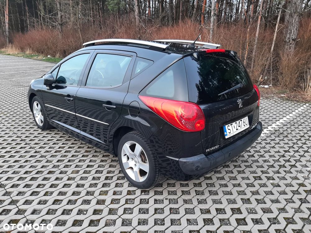 Peugeot 207 ver-110-hdi-fap-blue-lion-platinum - 2