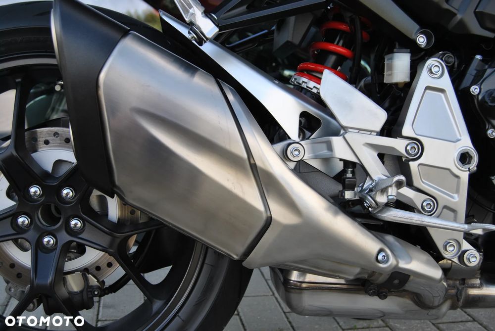 Honda CB - 24