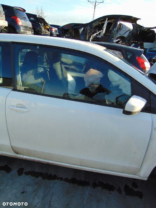 DRZWI PRAWE PRZÓD SKODA CITIGO UP MII LB9A 3D - 1