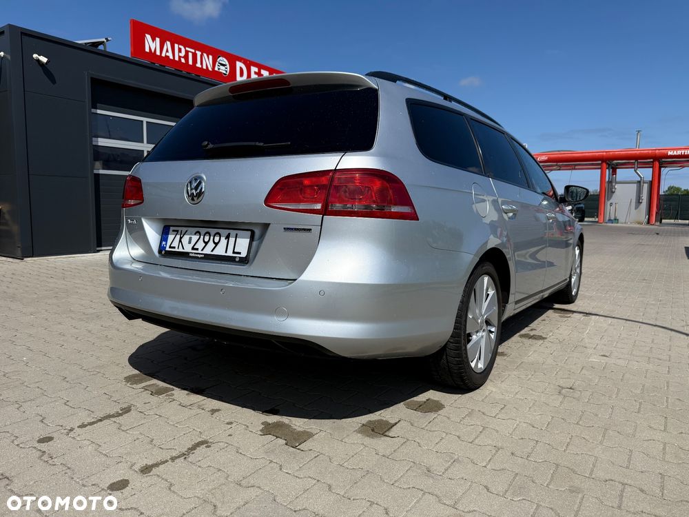 Volkswagen Passat 1.6 TDI Comfortline - 13