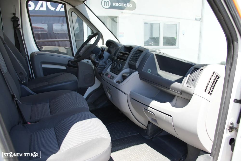 Peugeot Boxer 7Lugares 2.2HDI 120cv - 8