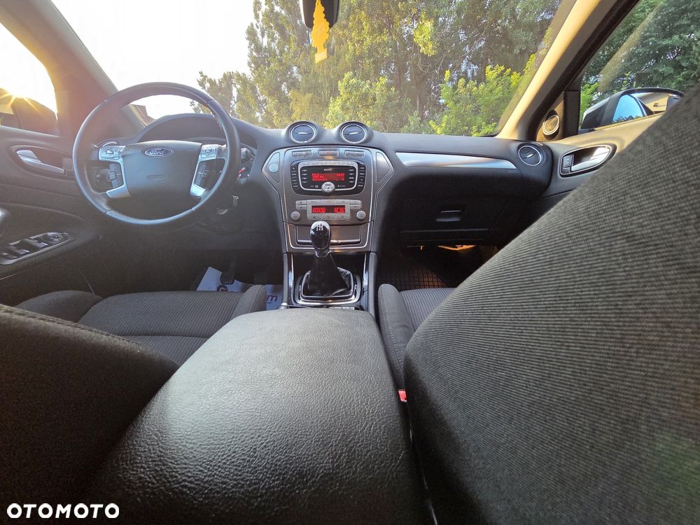 Ford Mondeo 2.0 Titanium - 11