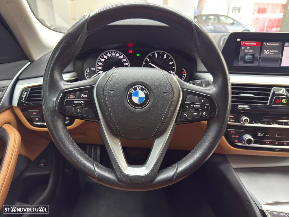 BMW 520 d Line Luxury Auto - 18