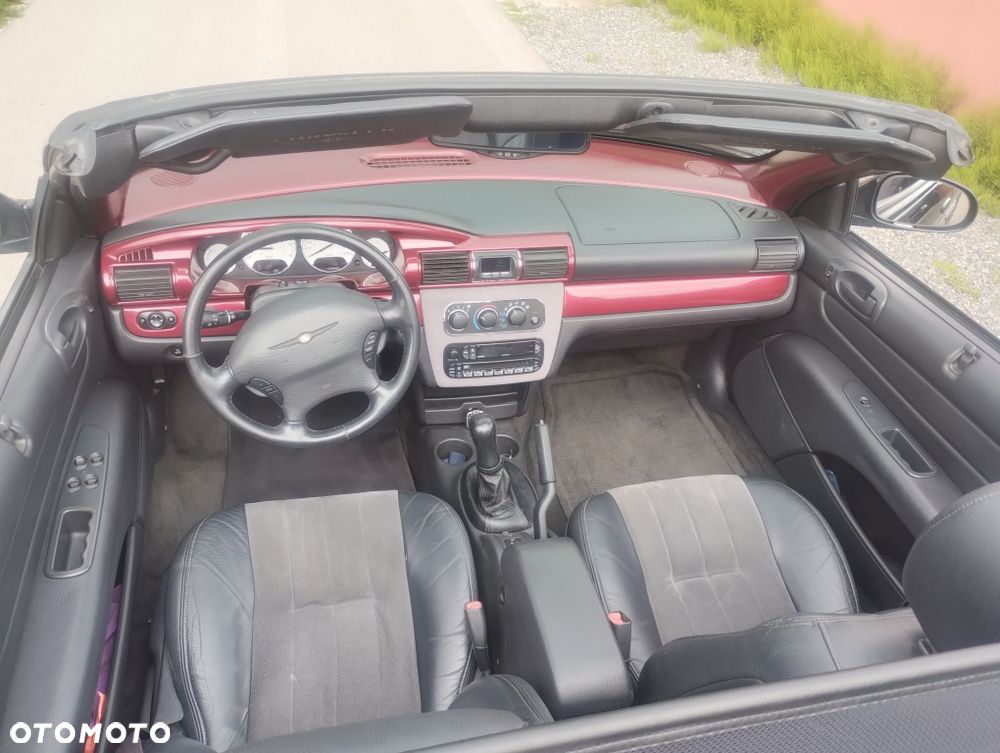 Chrysler Sebring - 7