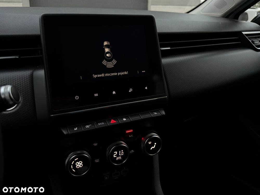 Renault Clio TCe 100 INTENS - 17