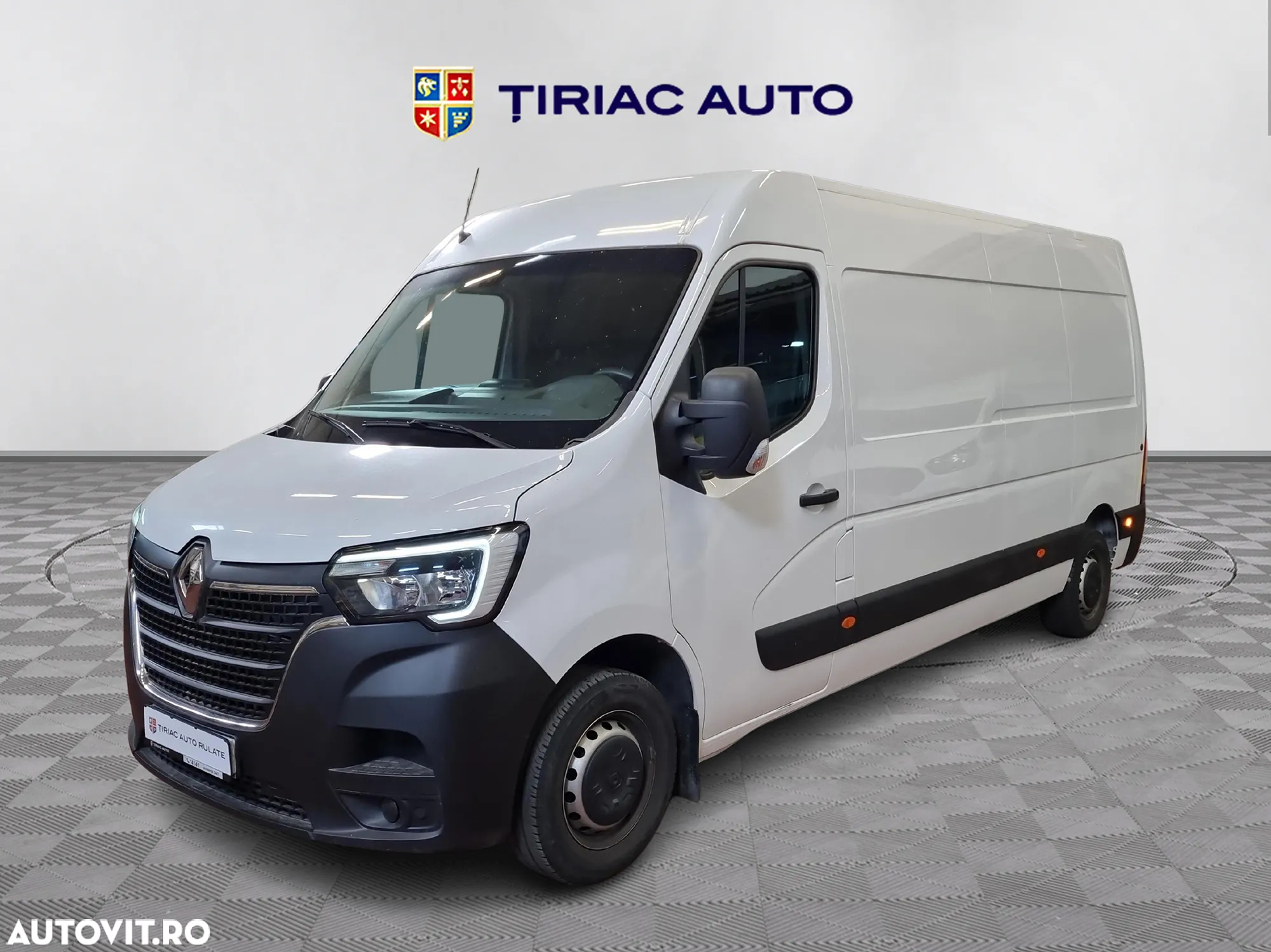 Renault Master 2.3 Blue dCi 135 TT Furgon CD 3,5t L3H2 9 m3 - 2