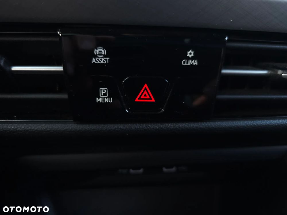 Volkswagen Golf VIII 2.0 TDI Life DSG - 27