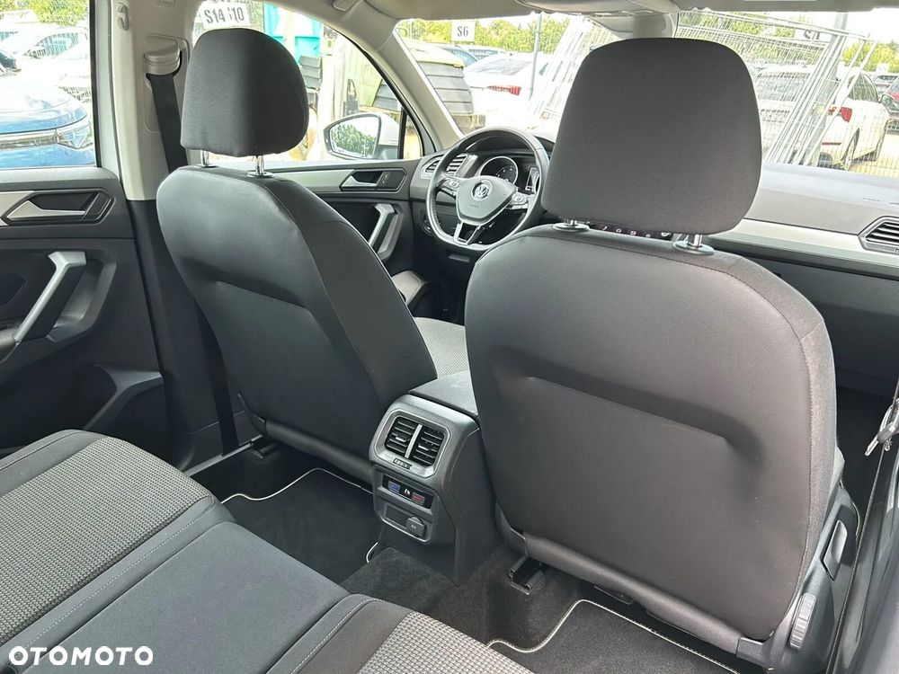 Volkswagen Tiguan - 9
