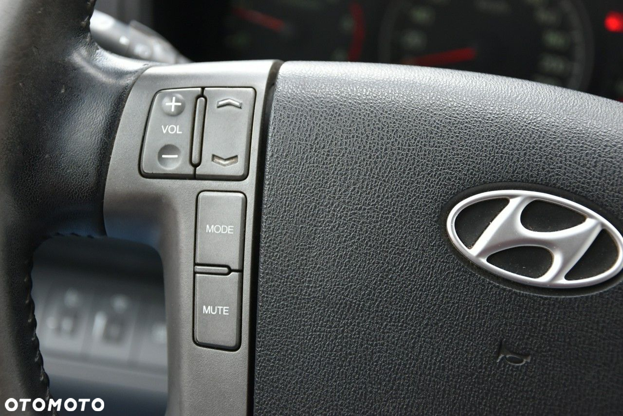 Hyundai H-1 2.5 CRDi Travel Comfort - 17