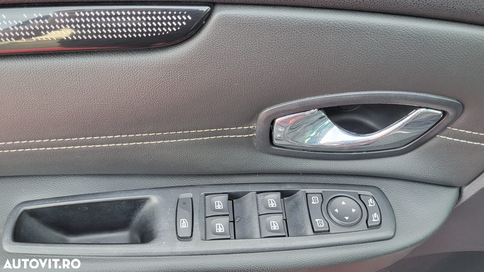 Renault Grand Scenic dCi 130 FAP Start & Stop Luxe - 35