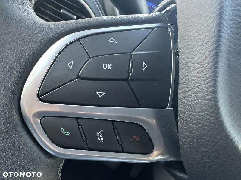 Chrysler Pacifica - 24