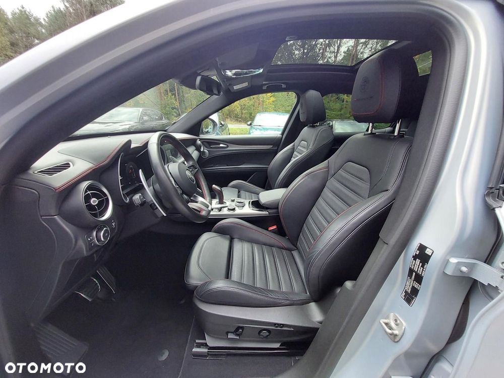 Alfa Romeo Stelvio 2.0 Turbo Competizione Q4 - 16
