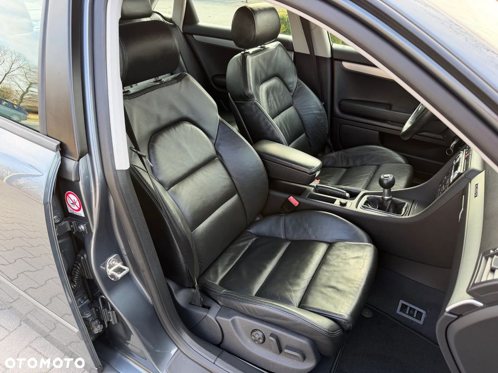 Audi A4 Limousine 1.8 T quattro - 20