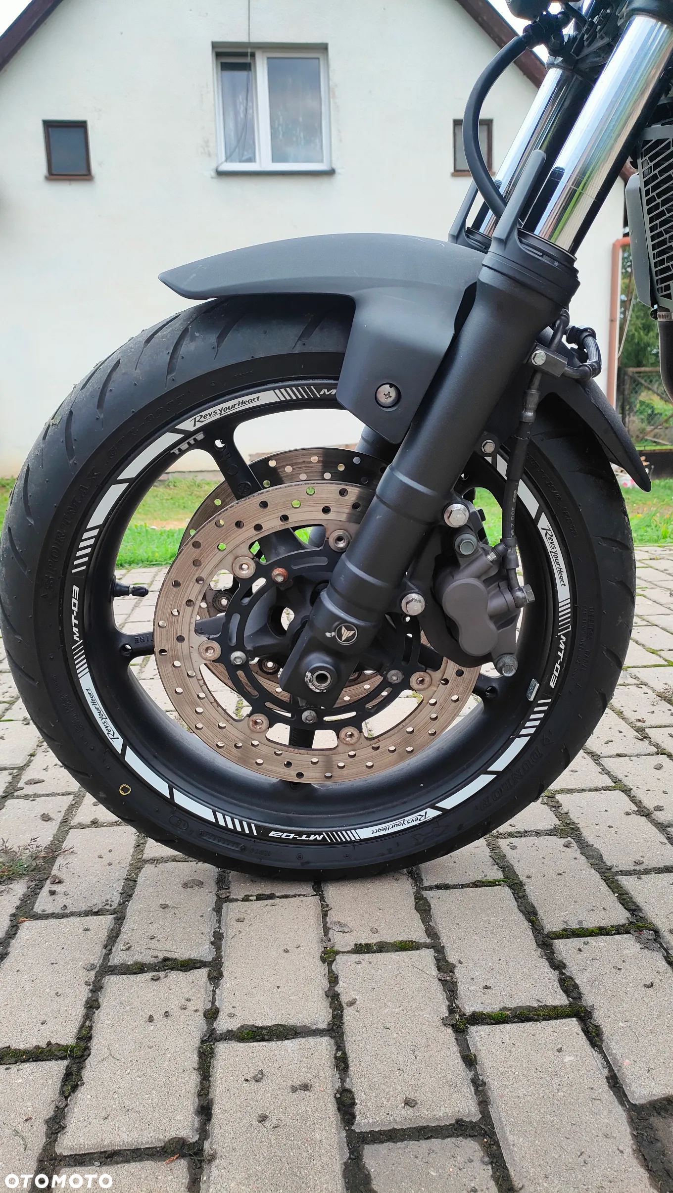 Yamaha MT - 13