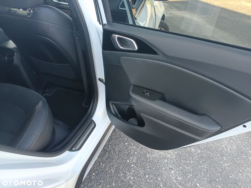 Kia ProCeed 1.5 T-GDI GT Line DCT - 31