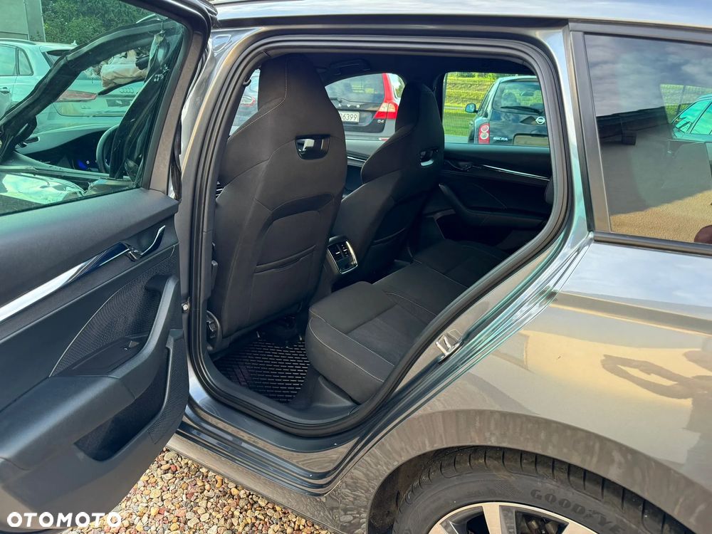 Skoda Octavia 2.0 TDI Ambition DSG - 26