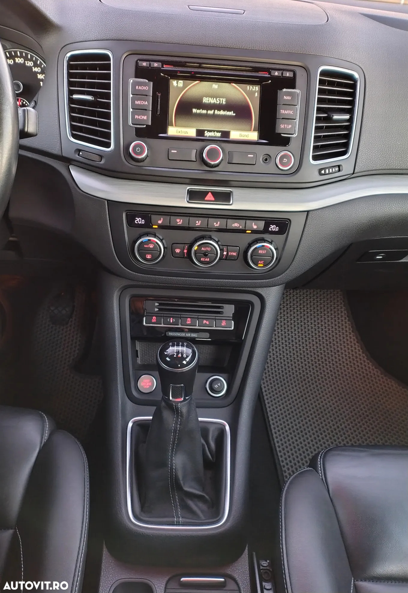 Volkswagen Sharan - 11
