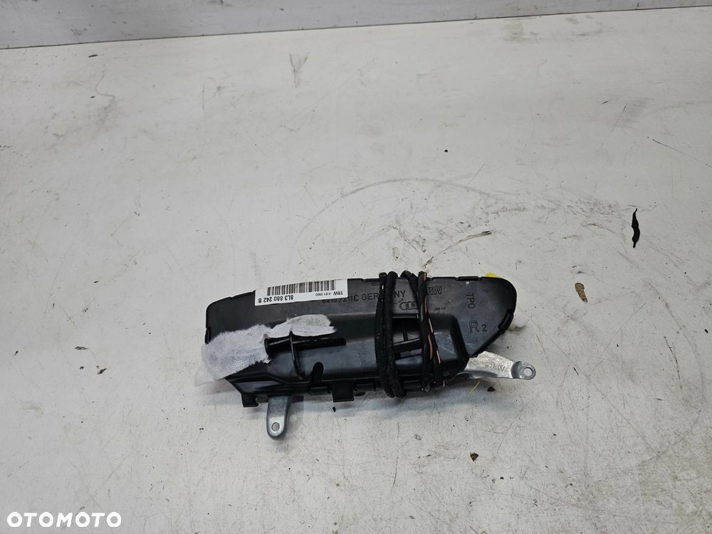 PODUSZKA FOTELA PRAWY PRZÓD AUDI A3 8L 8L3880242B 3-DRZWI - 2