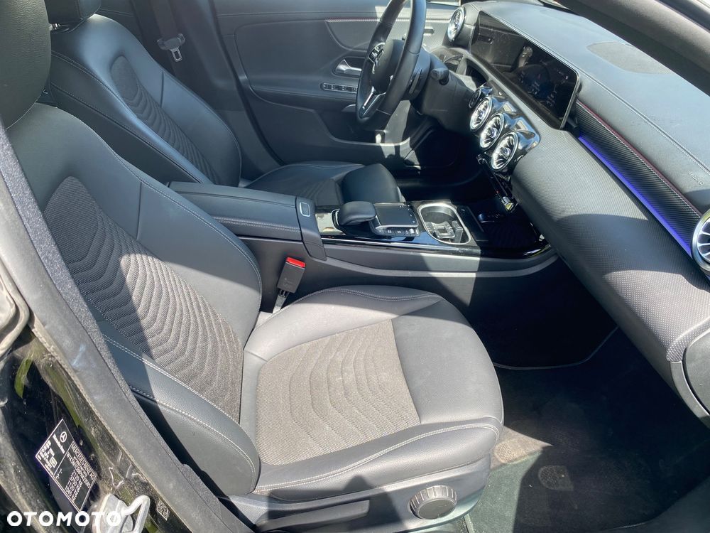 Mercedes-Benz CLA 200 d 8G-DCT - 10