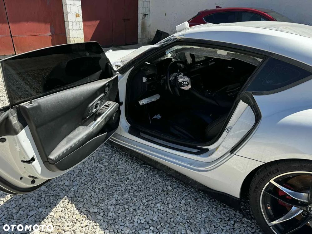 Toyota Supra 3.0 Turbo - 4