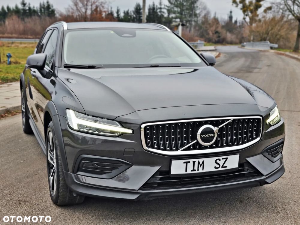 Volvo V60 Cross Country B4 D AWD Geartronic Pro - 4